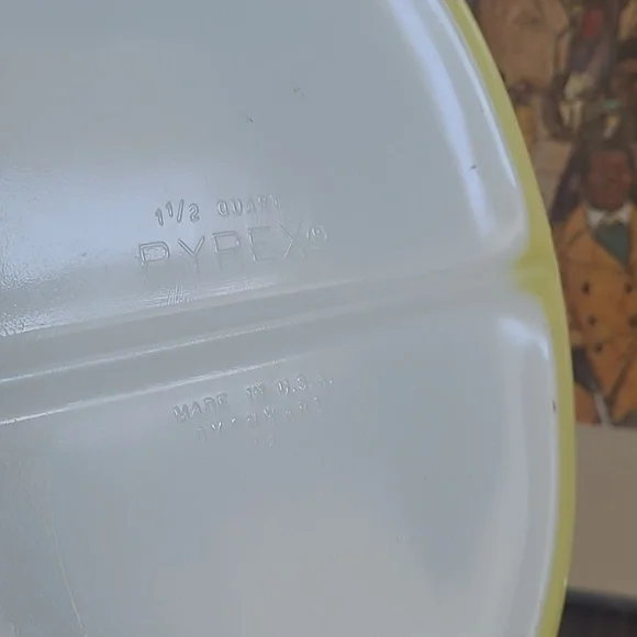 VINTAGE PYREX VERDE OLIVE CASSEROLE DISH 1.5 QUART - Picture 4 of 4